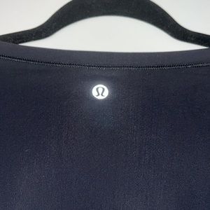Lululemon short sleeve shirt